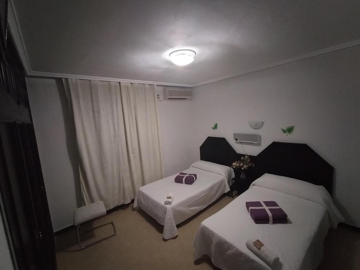Sonseca Hostal New York City מראה חיצוני תמונה