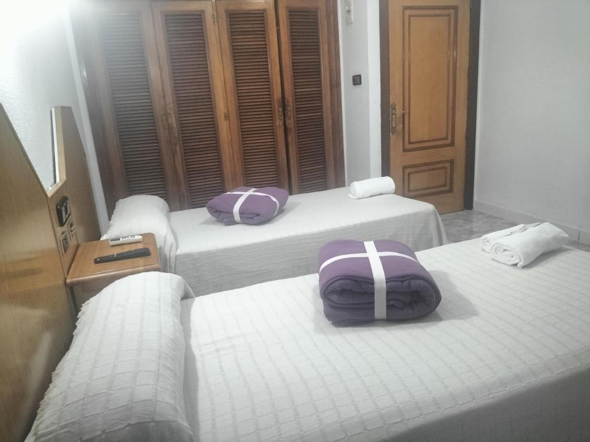 Sonseca Hostal New York City מראה חיצוני תמונה