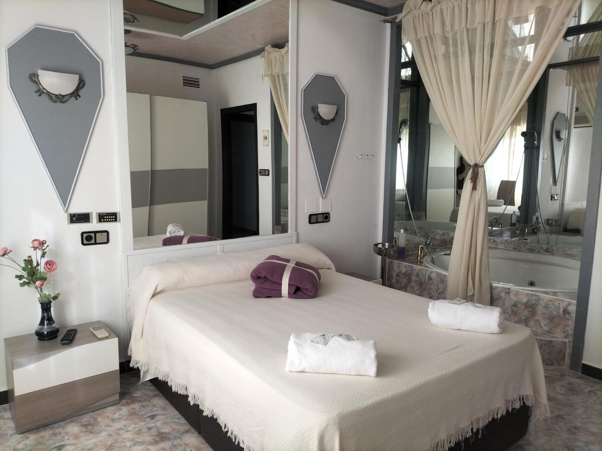 Sonseca Hostal New York City מראה חיצוני תמונה