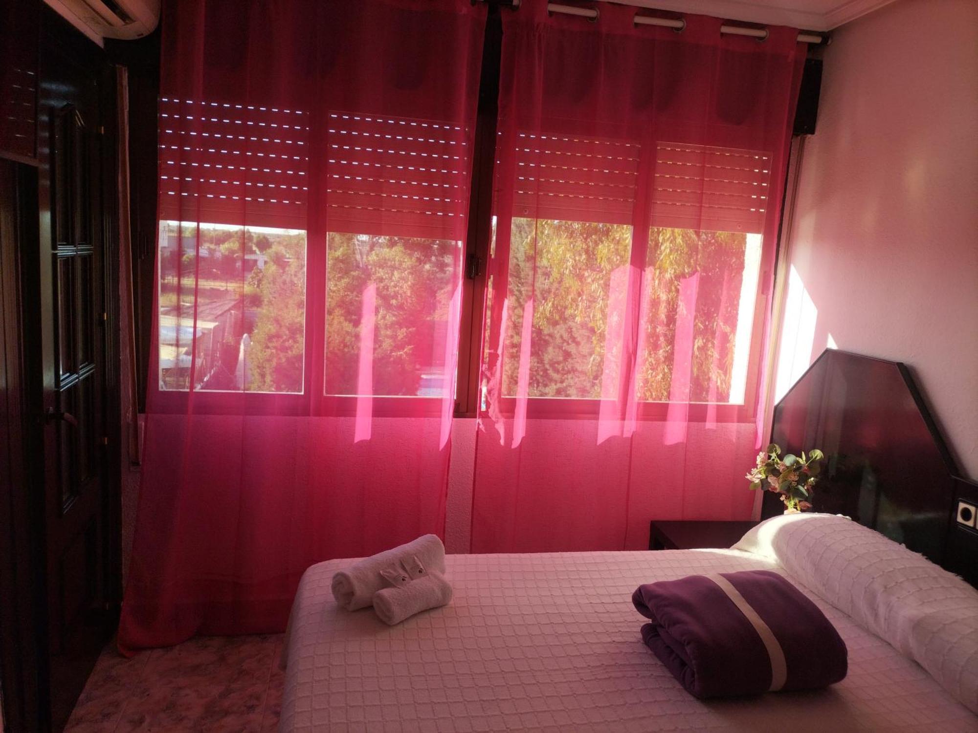 Sonseca Hostal New York City מראה חיצוני תמונה