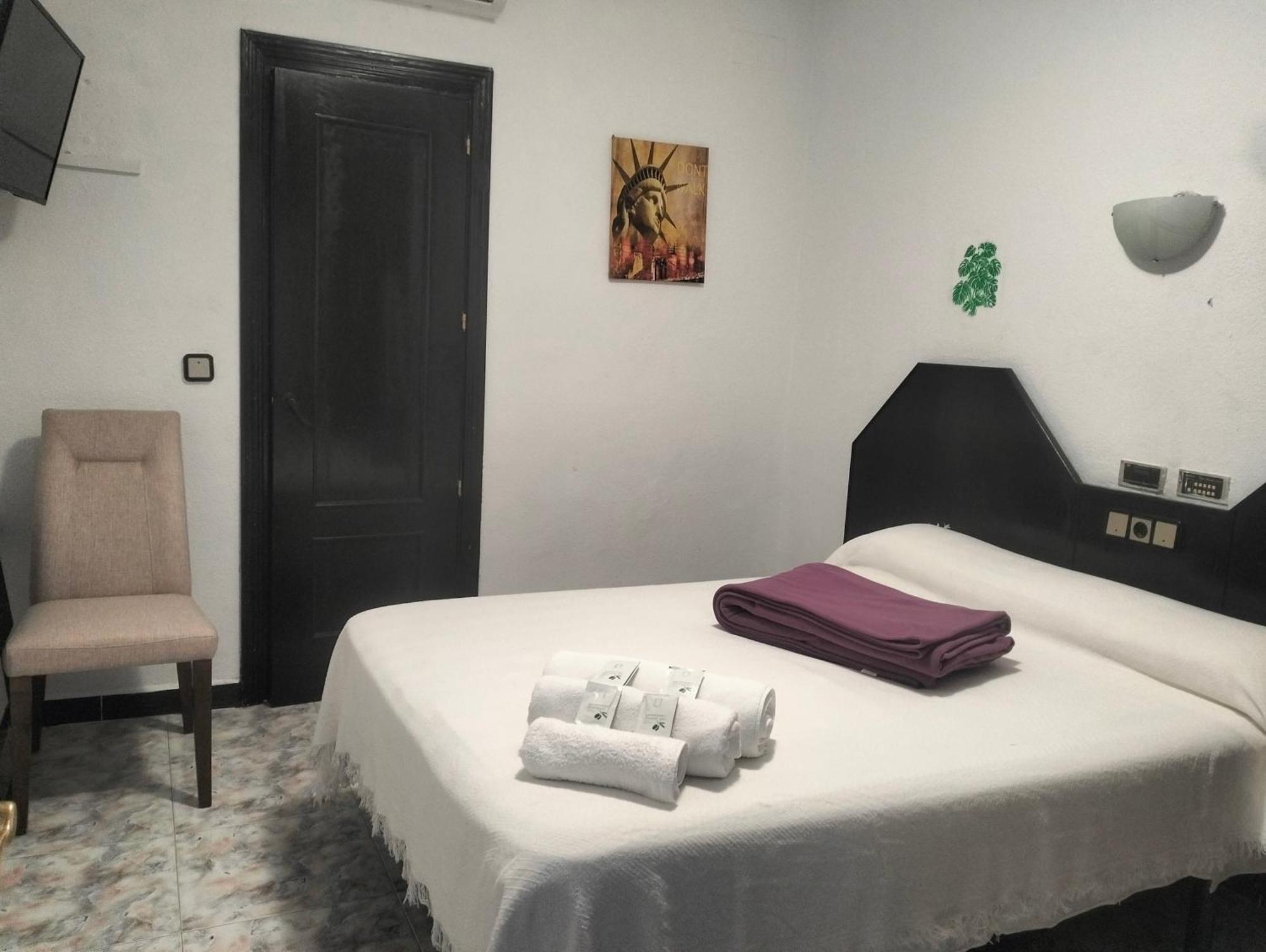 Sonseca Hostal New York City מראה חיצוני תמונה