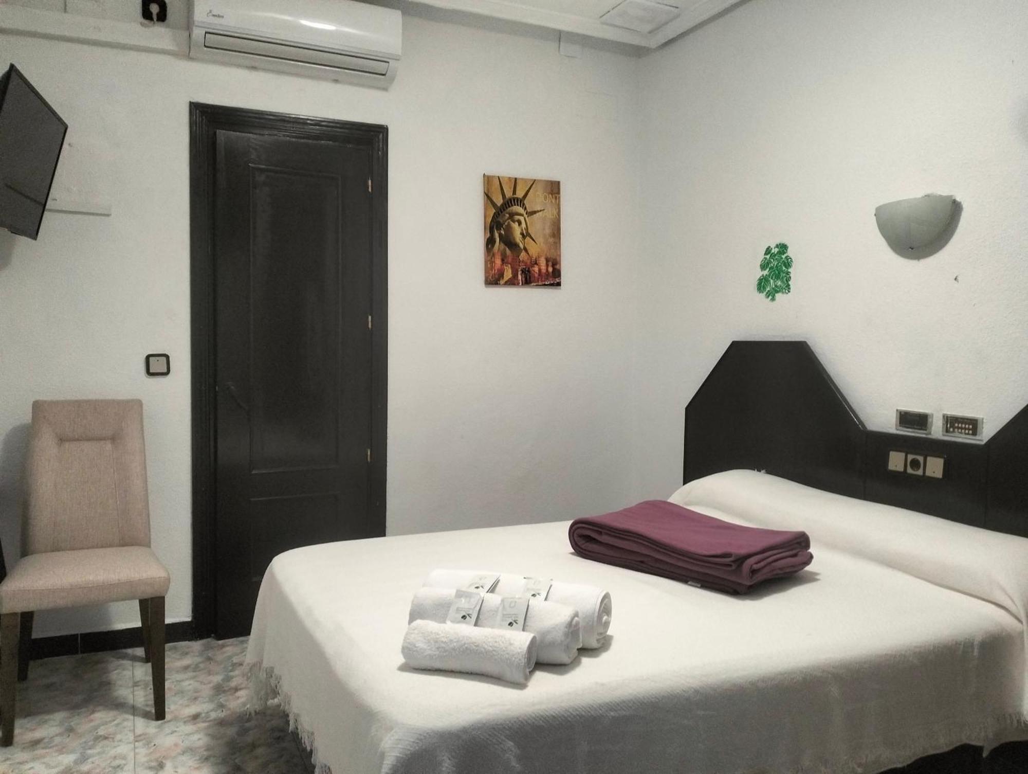 Sonseca Hostal New York City מראה חיצוני תמונה