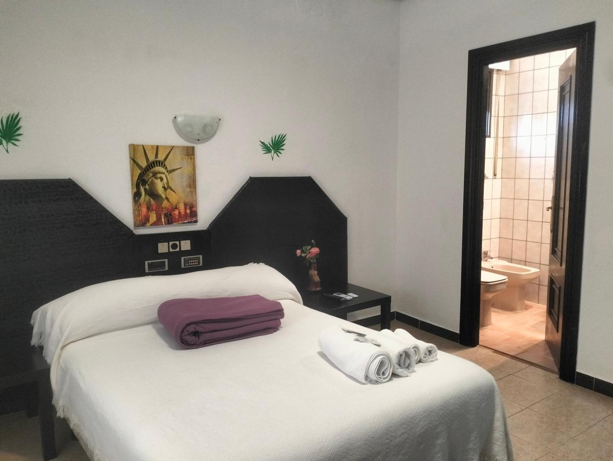 Sonseca Hostal New York City מראה חיצוני תמונה